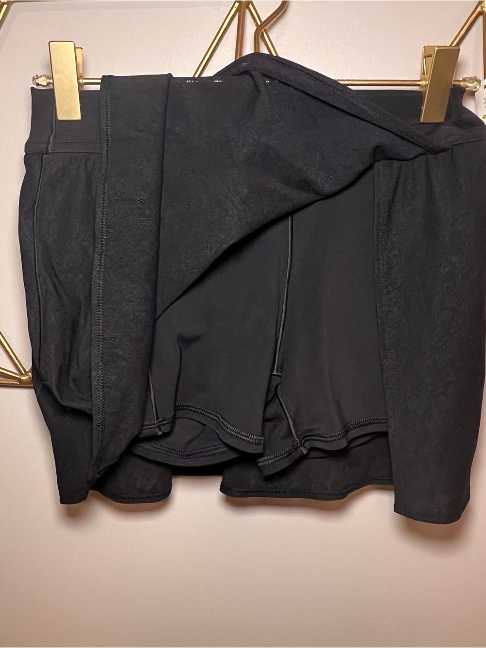 Black Lace-Overlay Skort with Stretch Waistband - Picture 2 of 5
